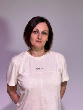 Попова Лариса Владимировна.